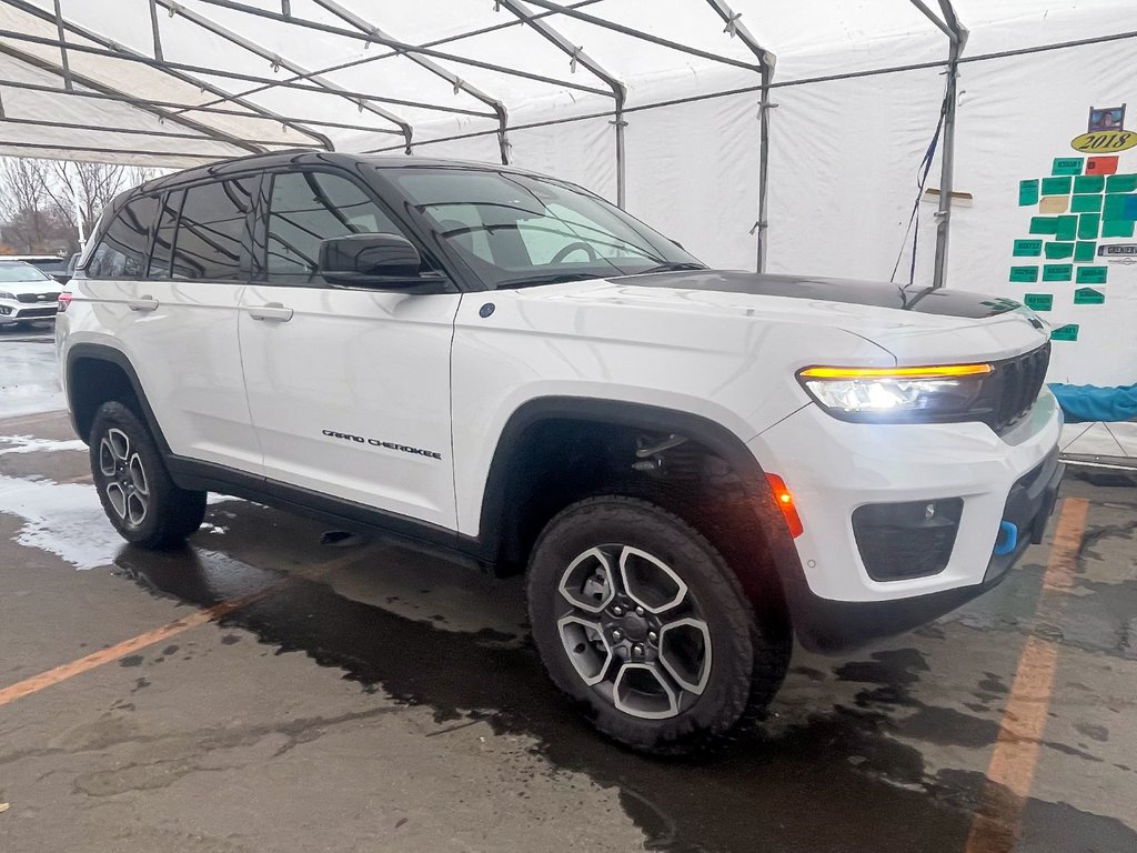 Jeep Grand Cherokee 4xe  2023 à St-Jérôme, Québec - 9 - w1024h768px