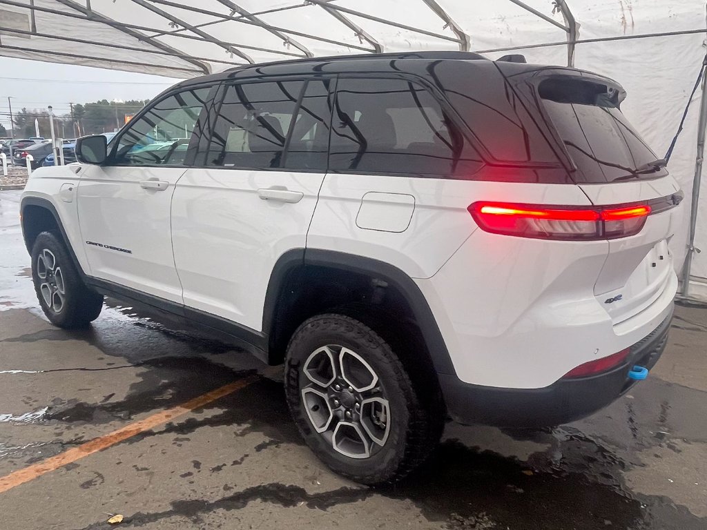 Jeep Grand Cherokee 4xe  2023 à St-Jérôme, Québec - 5 - w1024h768px