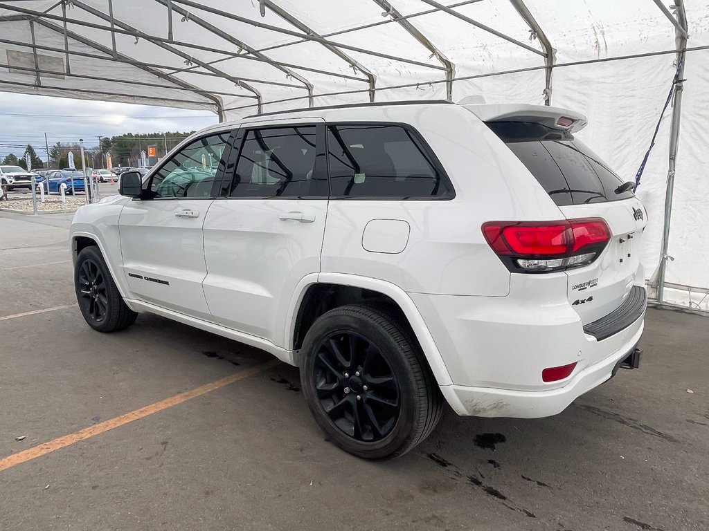 2017 Jeep Grand Cherokee in St-Jérôme, Quebec - 6 - w1024h768px