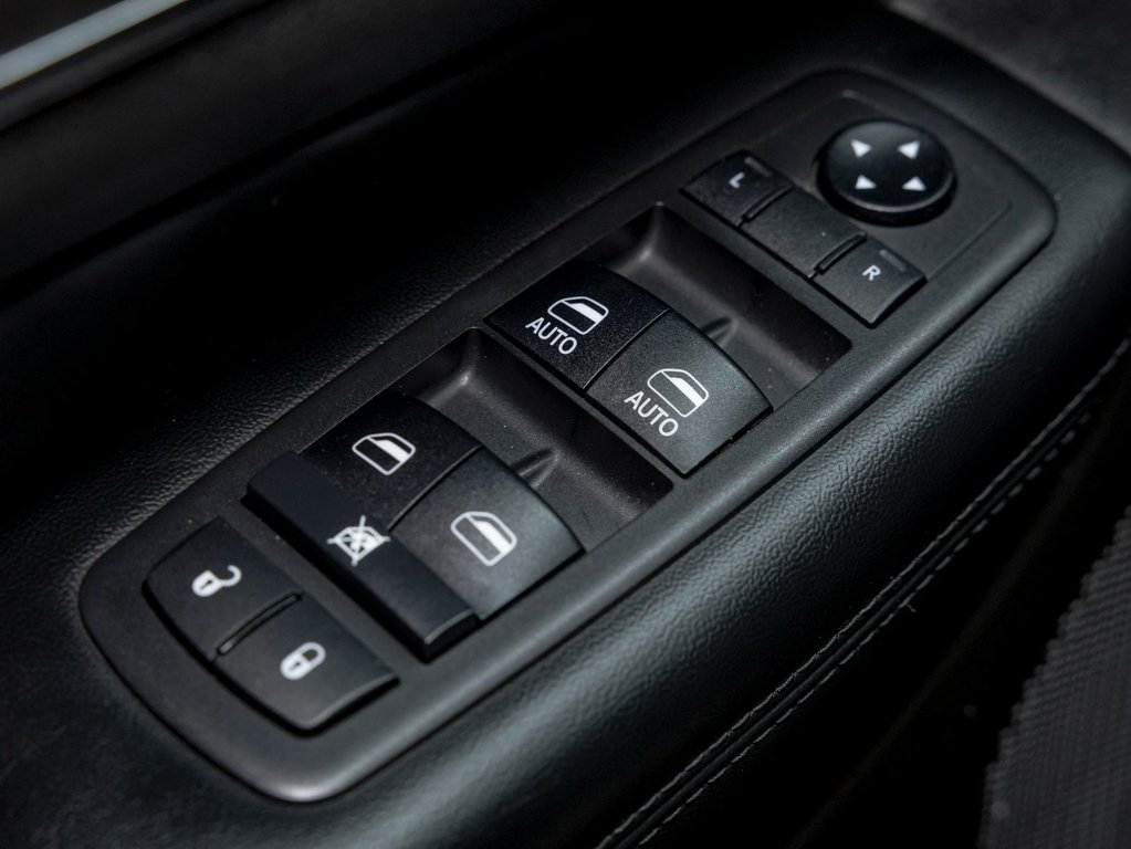 Jeep Grand Cherokee  2018 à St-Jérôme, Québec - 25 - w1024h768px