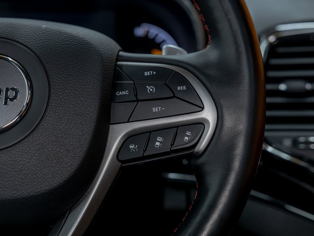 2021 Jeep Grand Cherokee in St-Jérôme, Quebec - 16 - w1024h768px