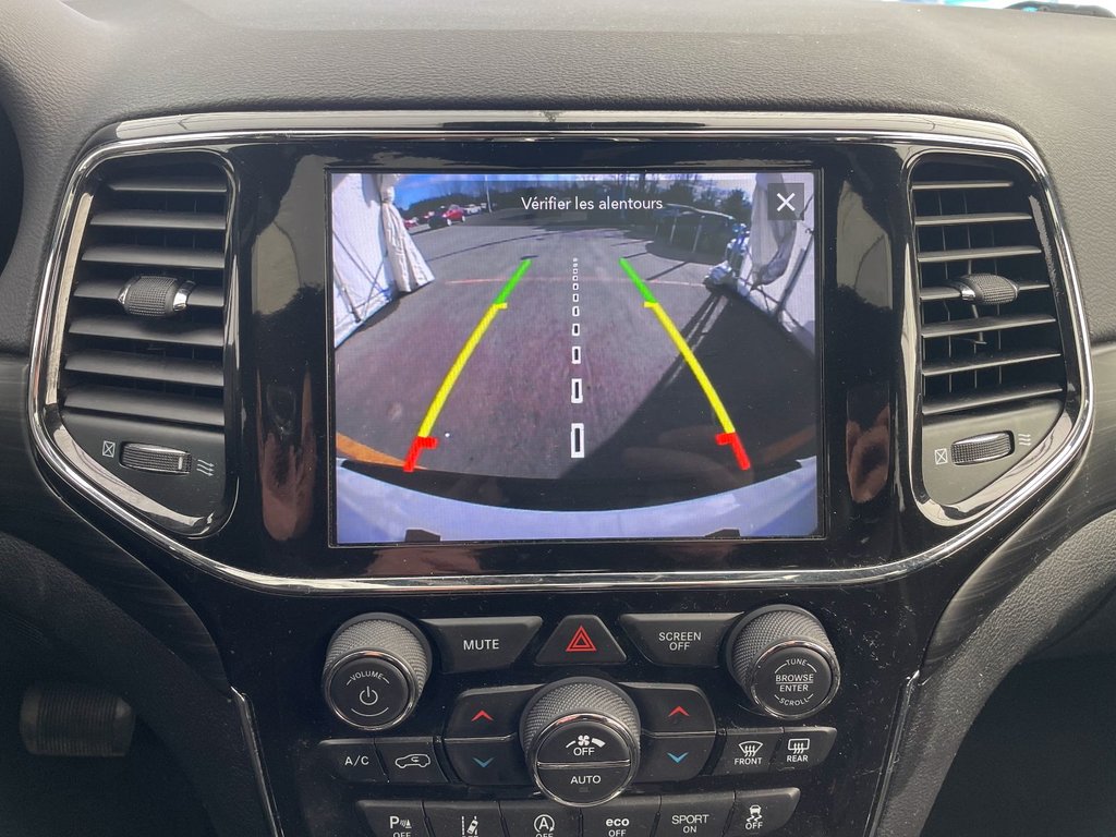 2022 Jeep Grand Cherokee in St-Jérôme, Quebec - 16 - w1024h768px