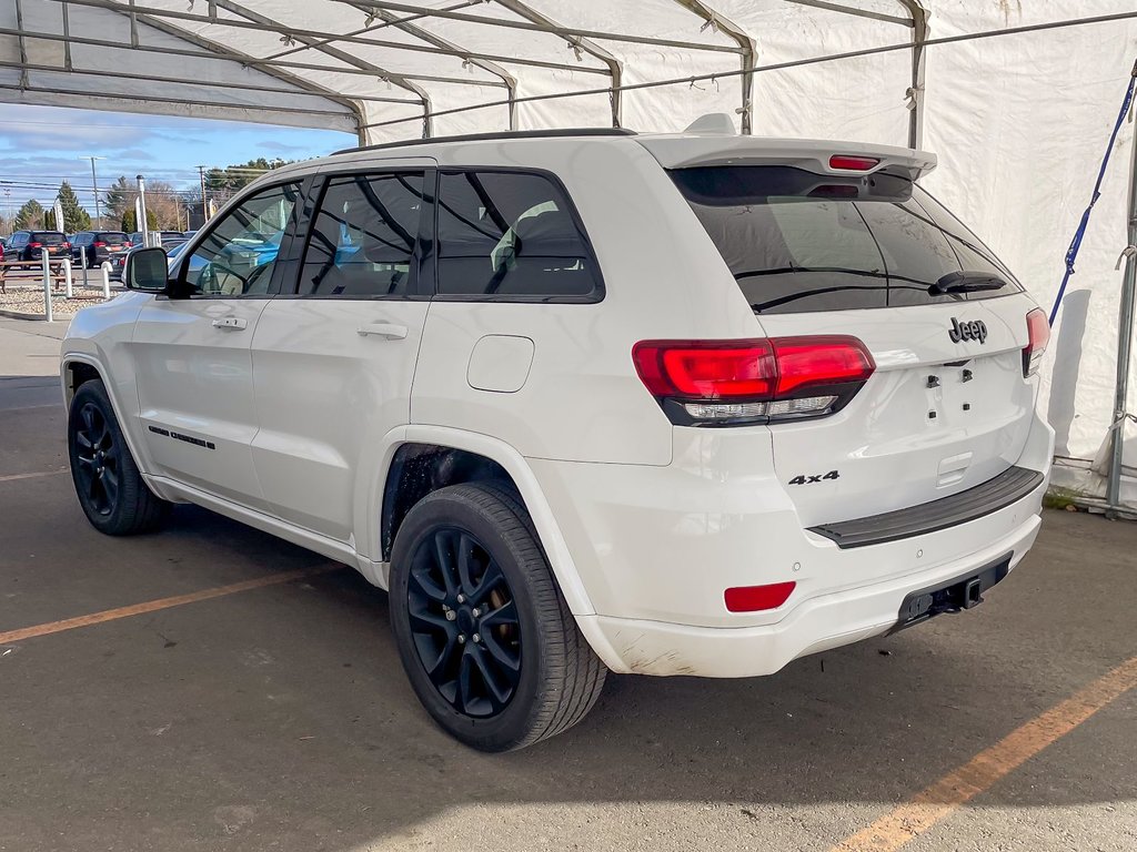 2022 Jeep Grand Cherokee in St-Jérôme, Quebec - 8 - w1024h768px