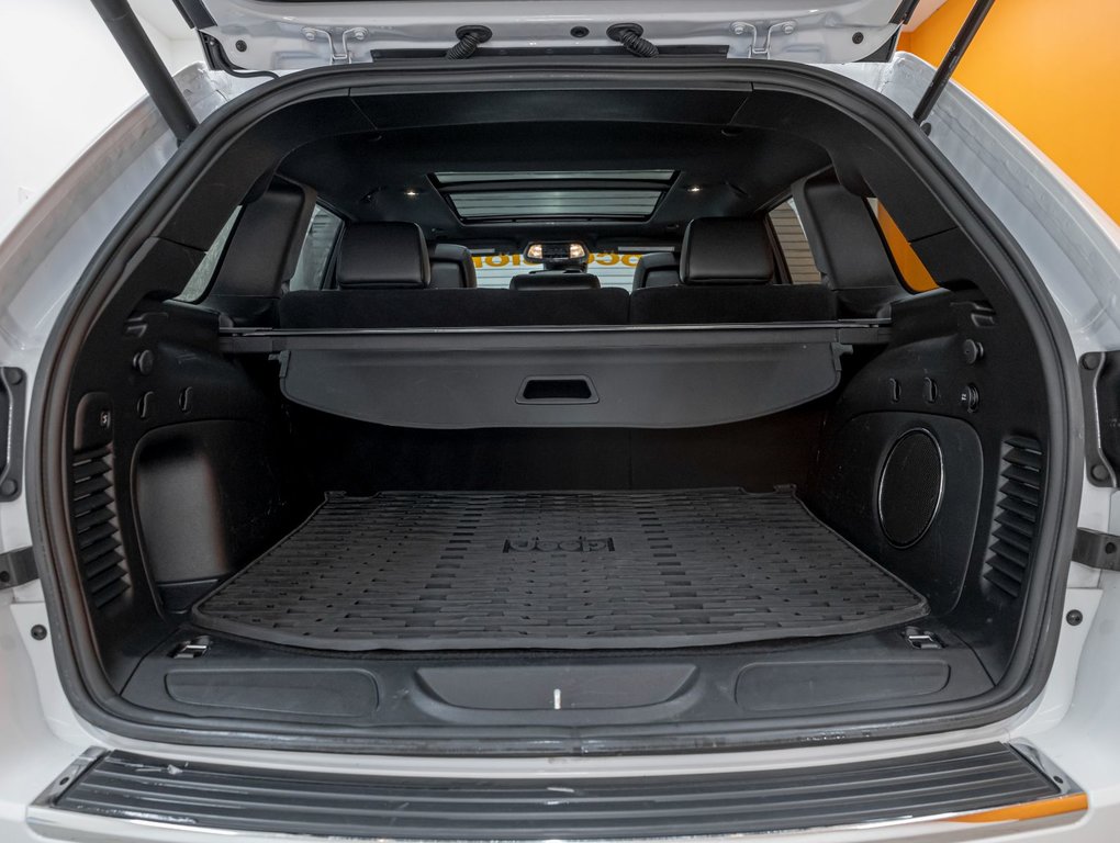 2022 Jeep Grand Cherokee in St-Jérôme, Quebec - 32 - w1024h768px