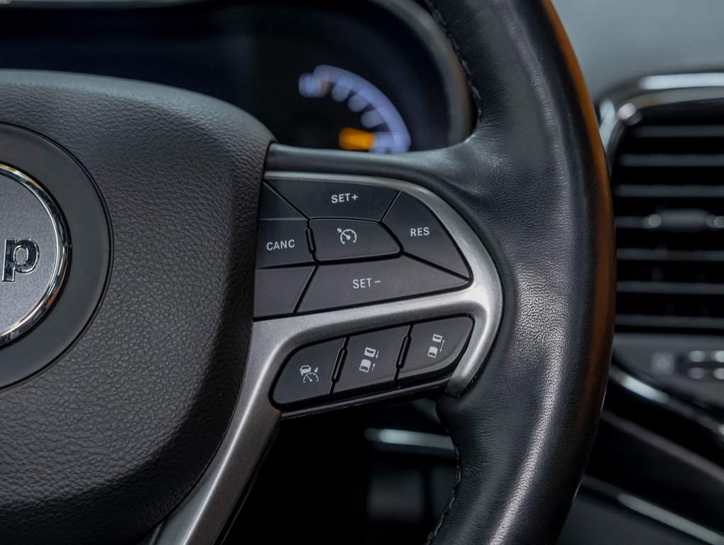 2022 Jeep Grand Cherokee in St-Jérôme, Quebec - 16 - w1024h768px