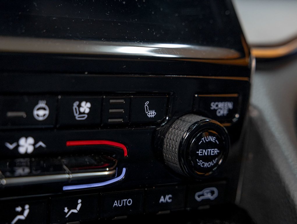 2023 Jeep Grand Cherokee in St-Jérôme, Quebec - 25 - w1024h768px