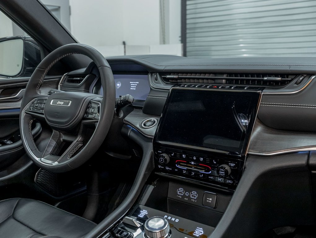 2023 Jeep Grand Cherokee in St-Jérôme, Quebec - 31 - w1024h768px