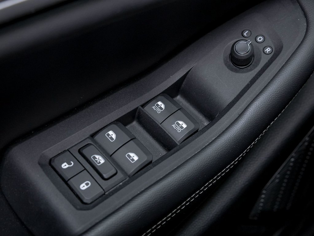 Jeep Grand Cherokee  2023 à St-Jérôme, Québec - 27 - w1024h768px