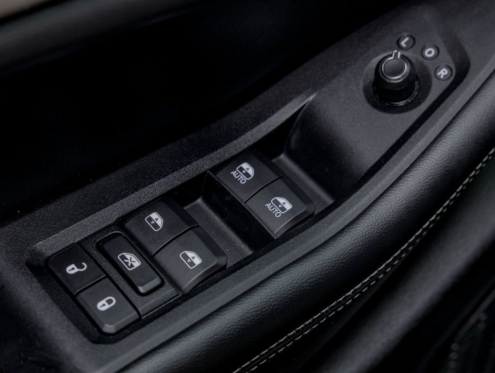 Jeep Grand Cherokee  2023 à St-Jérôme, Québec - 27 - w1024h768px