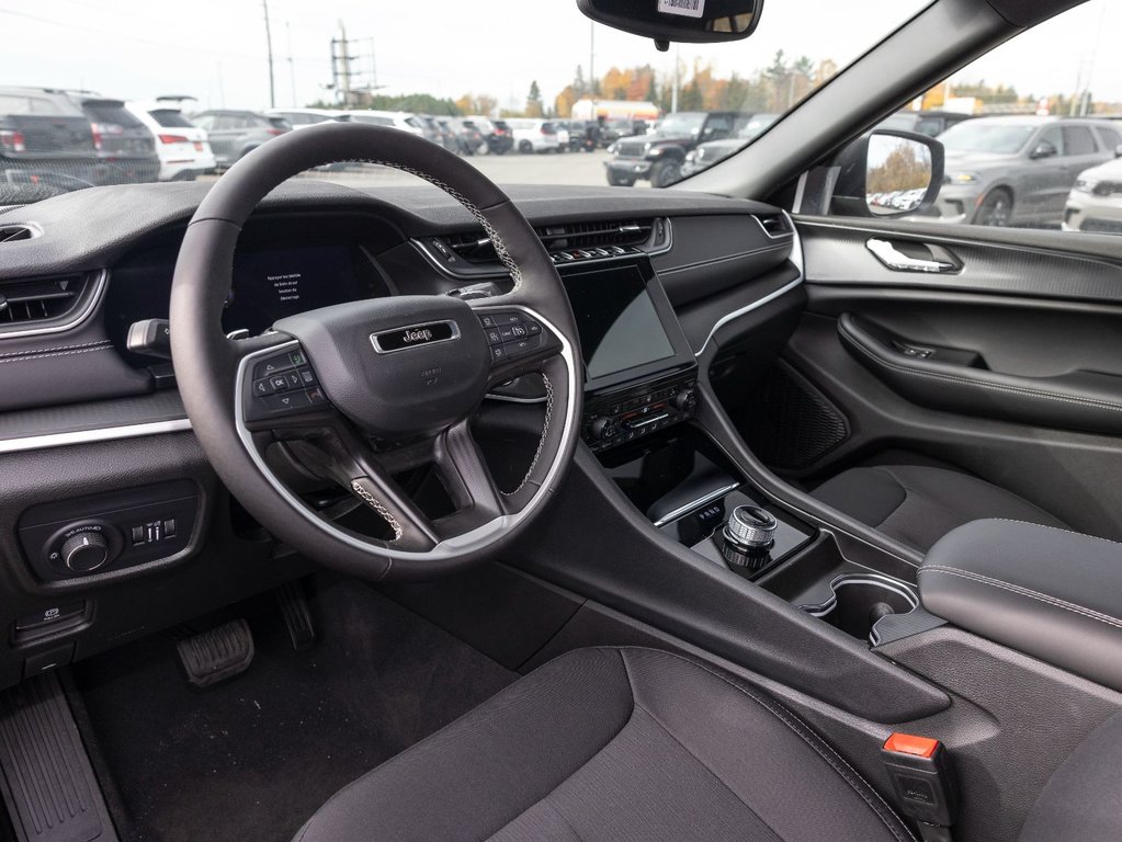 Jeep Grand Cherokee  2025 à St-Jérôme, Québec - 11 - w1024h768px