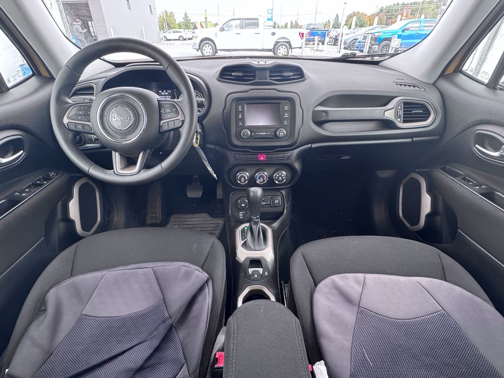 2015 Jeep Renegade in St-Jérôme, Quebec - 10 - w1024h768px