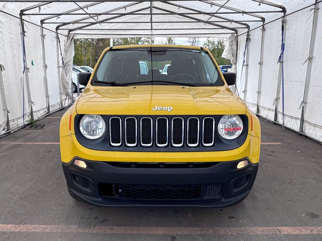 2015 Jeep Renegade in St-Jérôme, Quebec - 4 - w1024h768px