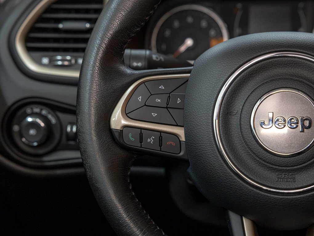 Jeep Renegade  2016 à St-Jérôme, Québec - 15 - w1024h768px