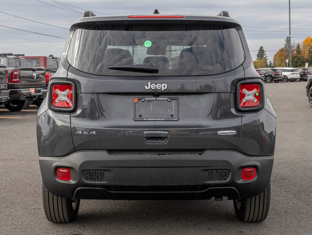 Jeep Renegade  2023 à St-Jérôme, Québec - 8 - w1024h768px