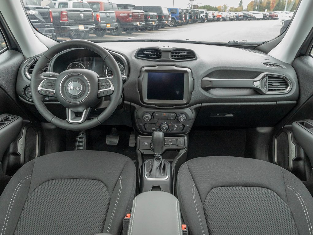 2023 Jeep Renegade in St-Jérôme, Quebec - 4 - w1024h768px
