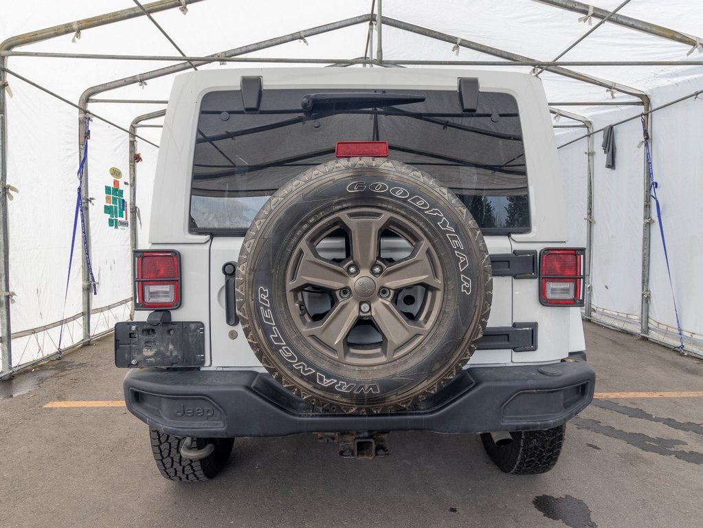 2018 Jeep WRANGLER JK UNLIMITED in St-Jérôme, Quebec - 6 - w1024h768px