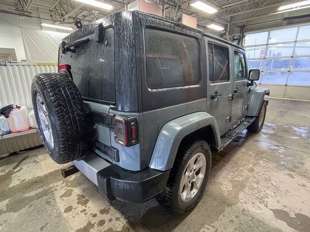 Jeep Wrangler Unlimited  2014 à St-Jérôme, Québec - 9 - w1024h768px