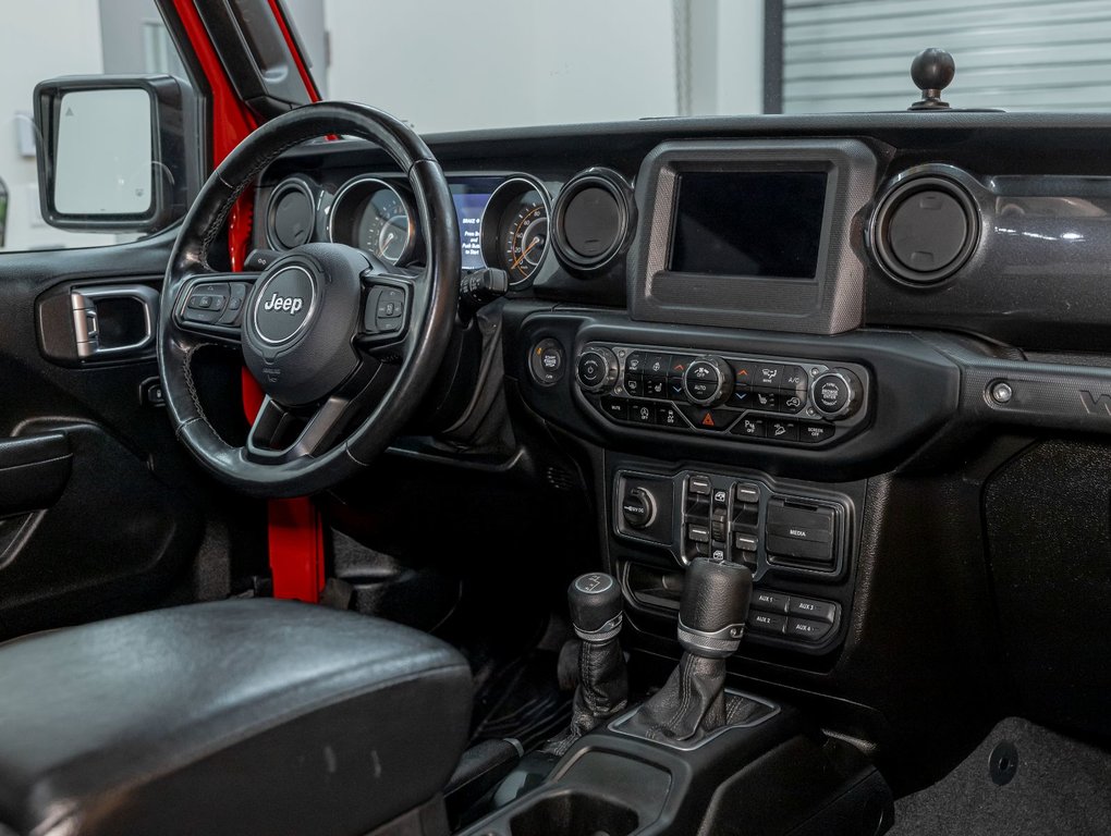 2020 Jeep Wrangler Unlimited in St-Jérôme, Quebec - 27 - w1024h768px