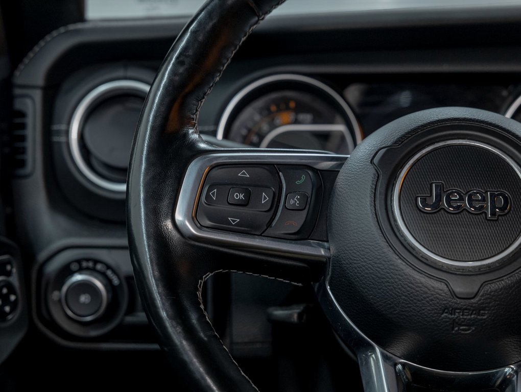 2020 Jeep Wrangler Unlimited in St-Jérôme, Quebec - 15 - w1024h768px