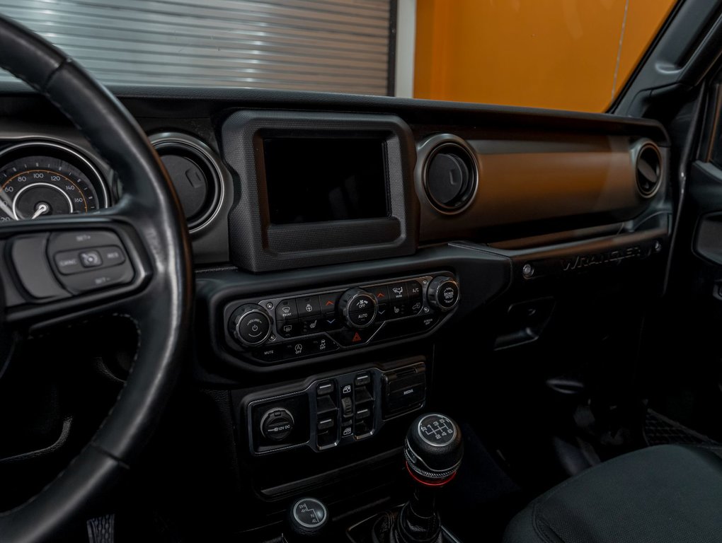 2021 Jeep Wrangler in St-Jérôme, Quebec - 17 - w1024h768px