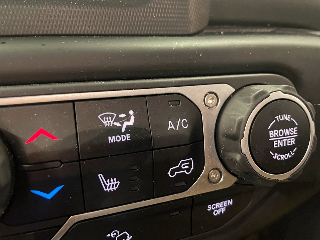 2021 Jeep Wrangler in St-Jérôme, Quebec - 14 - w1024h768px