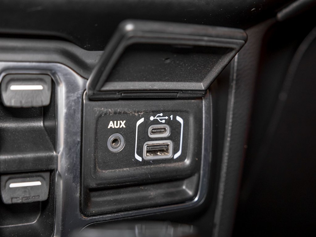 2021 Jeep Wrangler in St-Jérôme, Quebec - 22 - w1024h768px