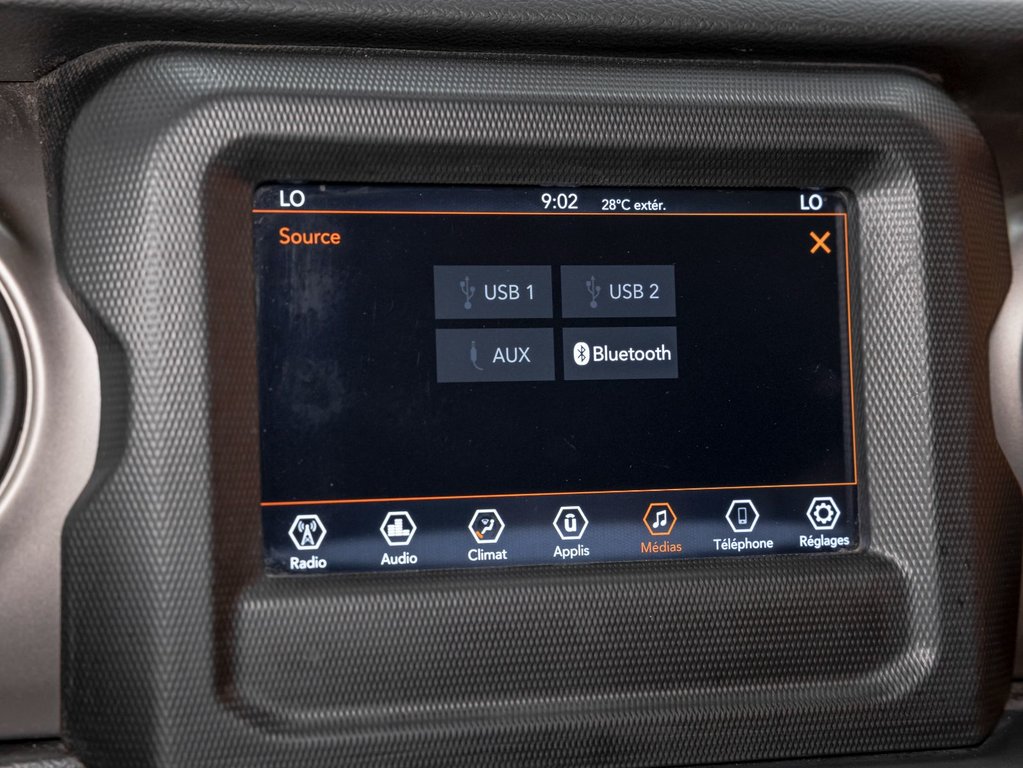 2021 Jeep Wrangler in St-Jérôme, Quebec - 16 - w1024h768px