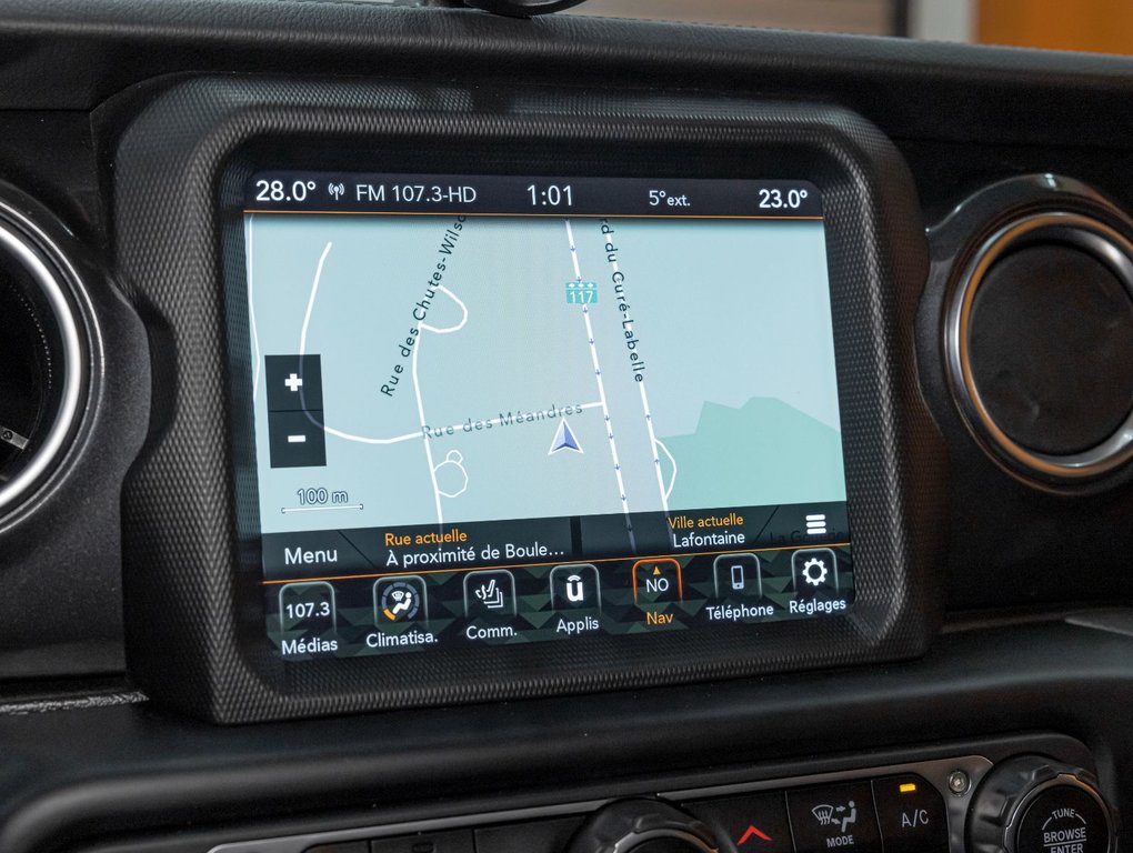 Jeep Wrangler  2023 à St-Jérôme, Québec - 16 - w1024h768px