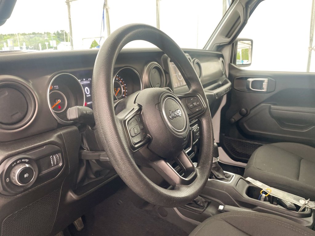 2023 Jeep Wrangler in St-Jérôme, Quebec - 3 - w1024h768px