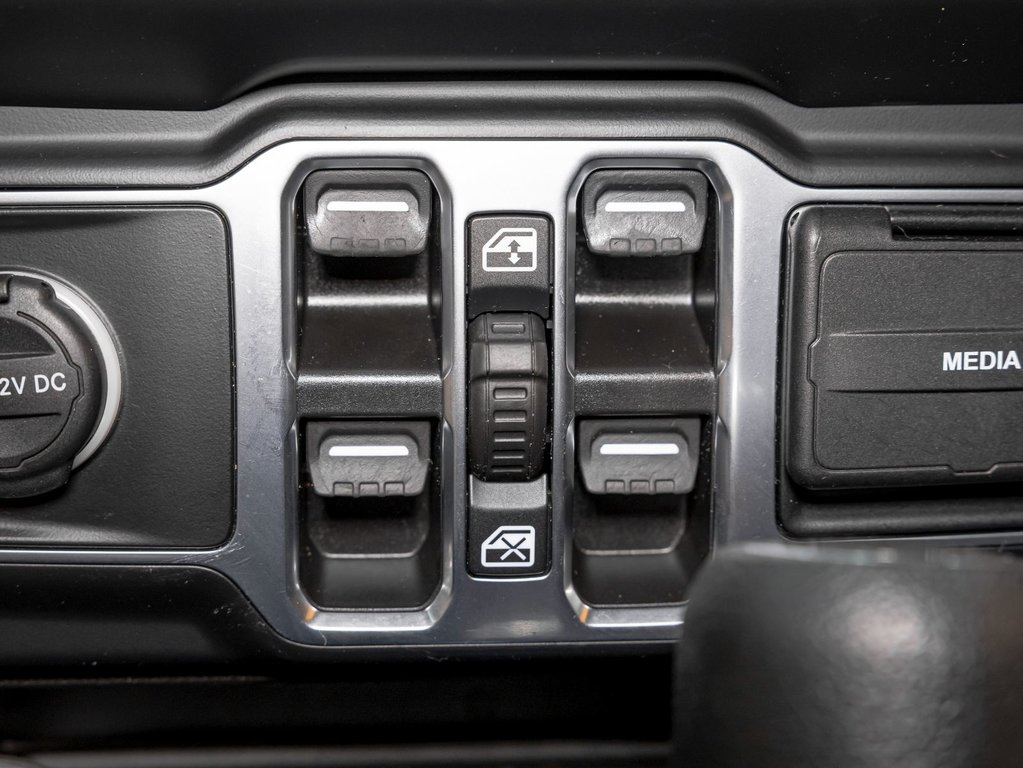 Jeep Wrangler  2023 à St-Jérôme, Québec - 23 - w1024h768px