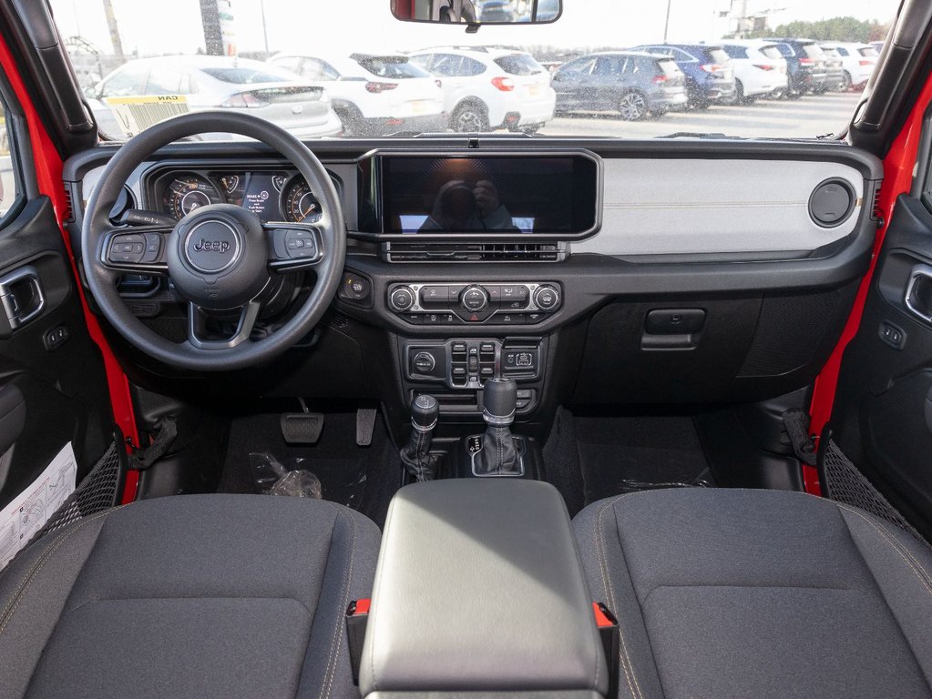 2025 Jeep Wrangler in St-Jérôme, Quebec - 4 - w1024h768px