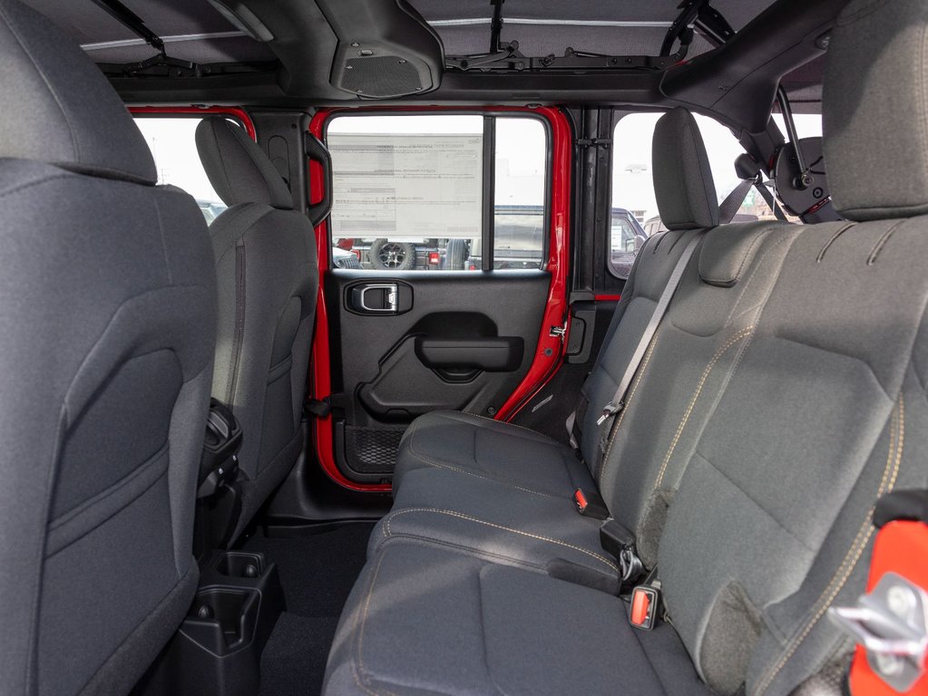 2025 Jeep Wrangler in St-Jérôme, Quebec - 23 - w1024h768px