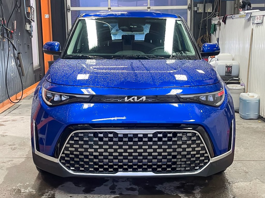 Kia Soul  2023 à St-Jérôme, Québec - 4 - w1024h768px