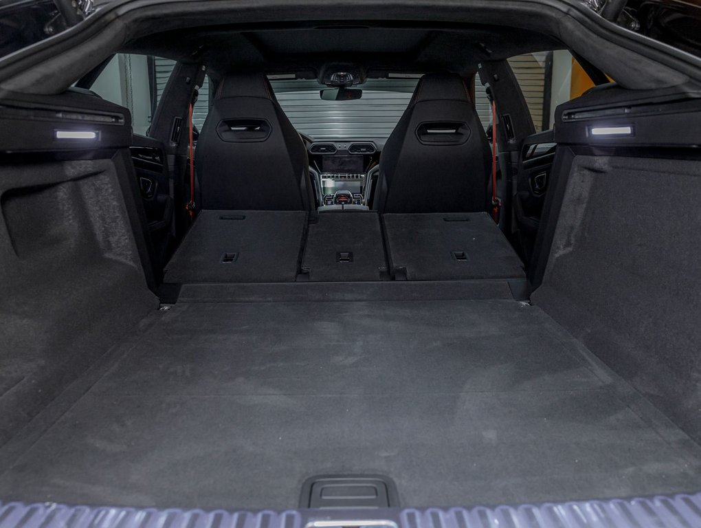Lamborghini Urus  2024 à St-Jérôme, Québec - 31 - w1024h768px