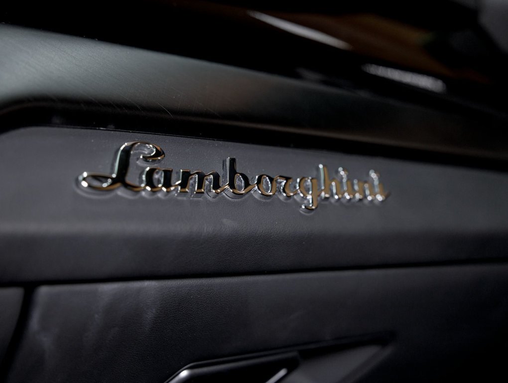 Lamborghini Urus  2024 à St-Jérôme, Québec - 34 - w1024h768px