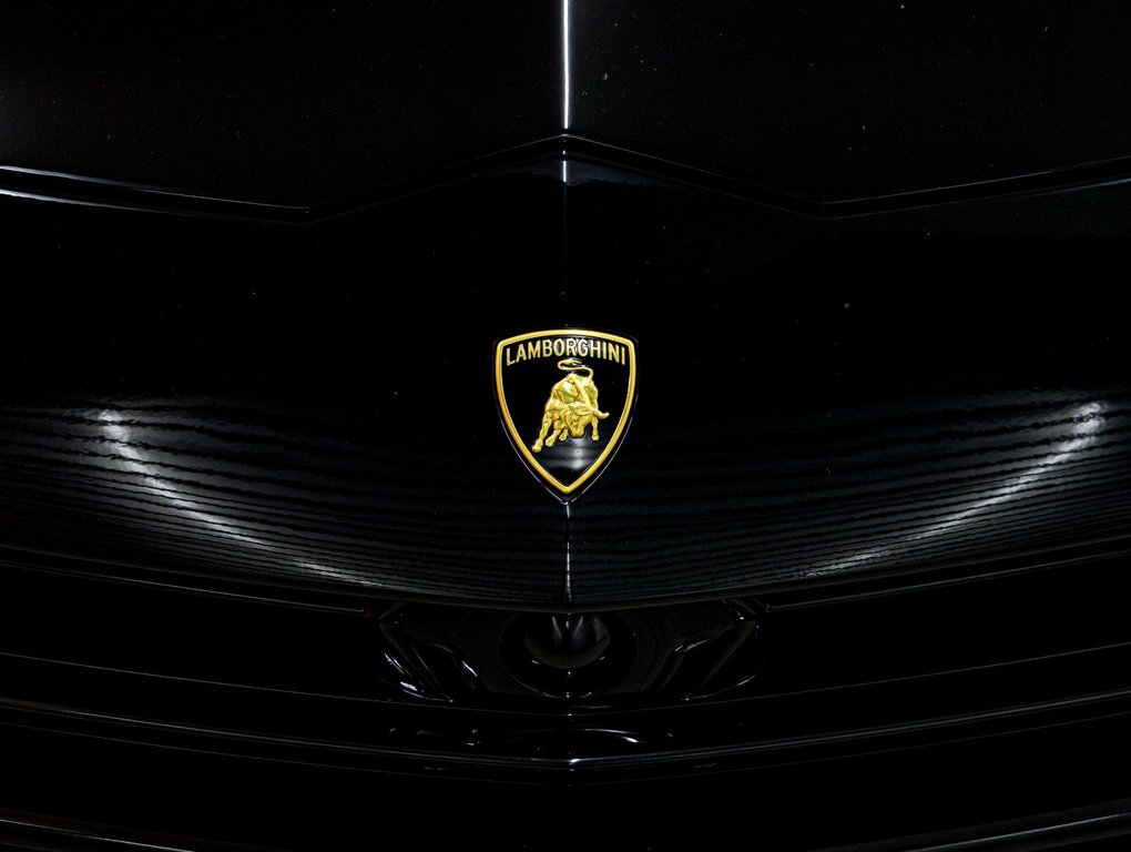 Lamborghini Urus  2024 à St-Jérôme, Québec - 35 - w1024h768px