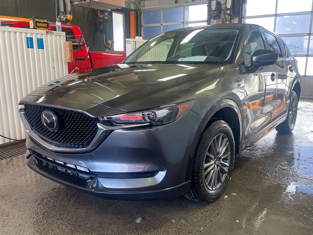 2021 Mazda CX-5 in St-Jérôme, Quebec - 1 - w1024h768px