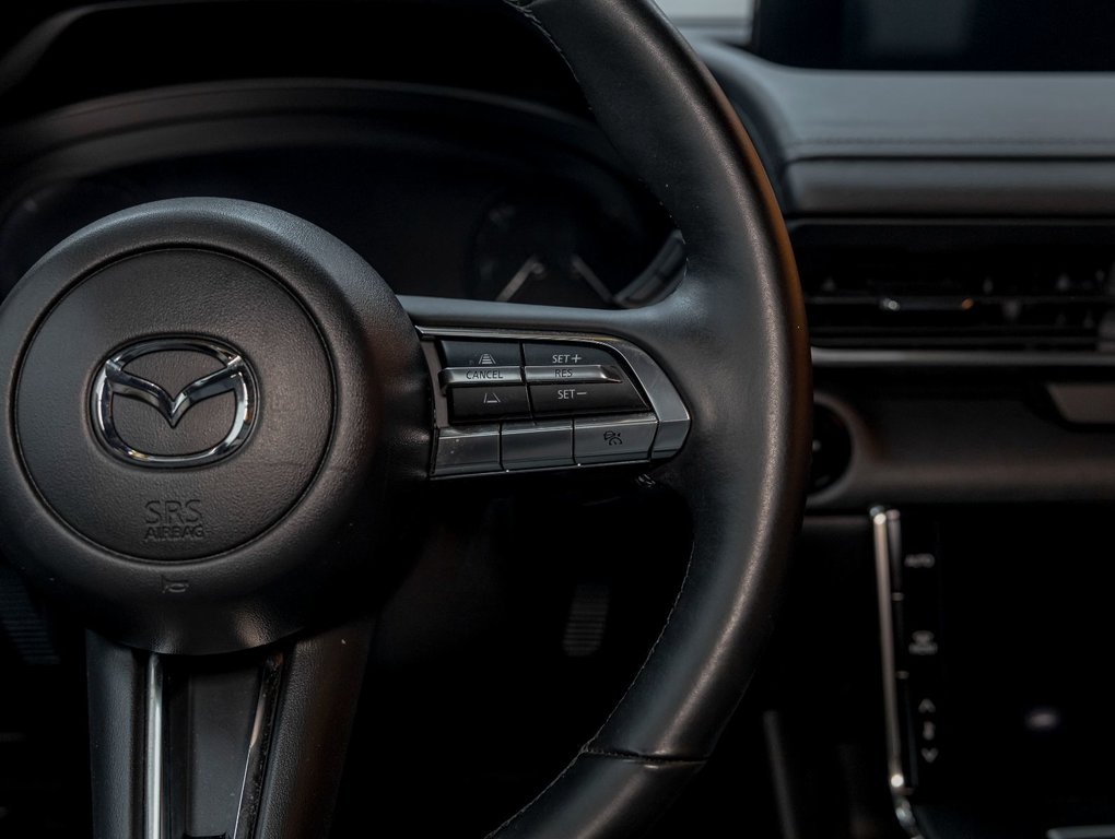 2023 Mazda MX-30 EV in St-Jérôme, Quebec - 15 - w1024h768px