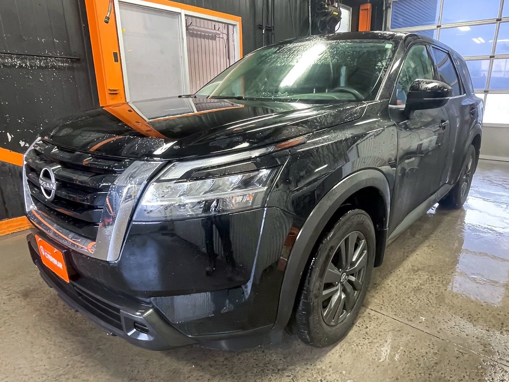 Nissan Pathfinder  2022 à St-Jérôme, Québec - 1 - w1024h768px