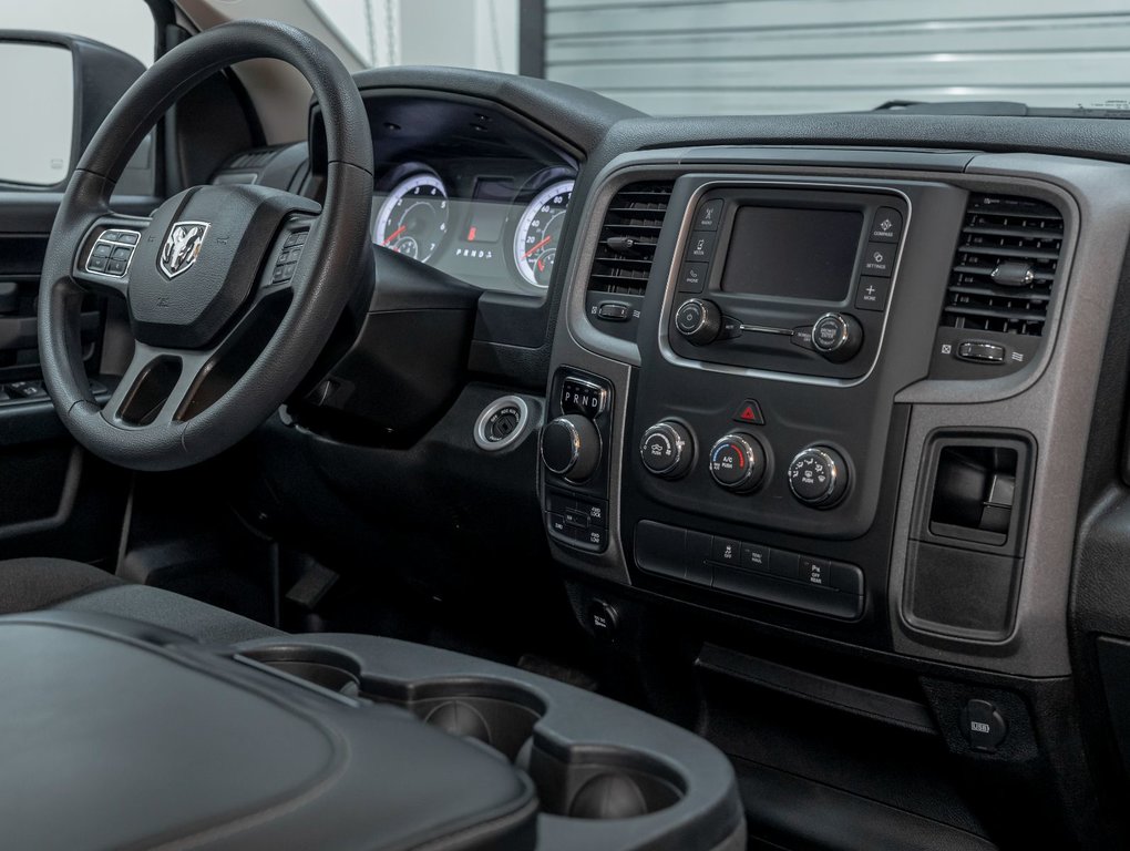 2022 Ram 1500 Classic in St-Jérôme, Quebec - 27 - w1024h768px