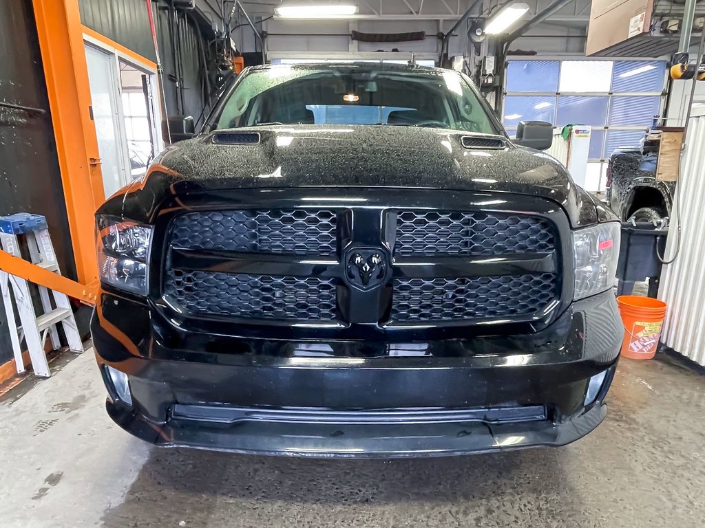 2022 Ram 1500 Classic in St-Jérôme, Quebec - 4 - w1024h768px