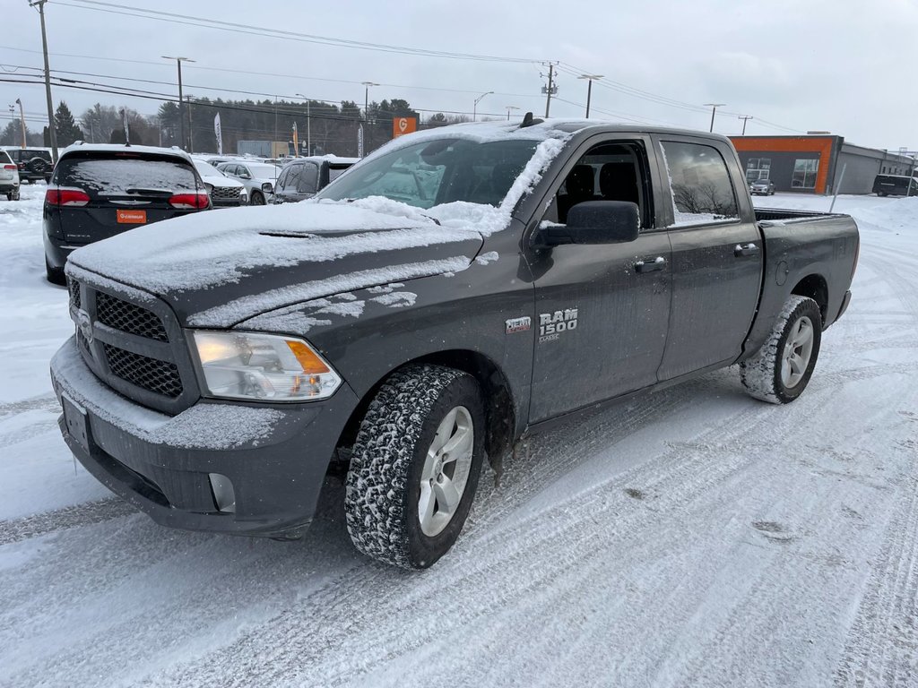 Ram 1500 Classic  2022 à St-Jérôme, Québec - 1 - w1024h768px