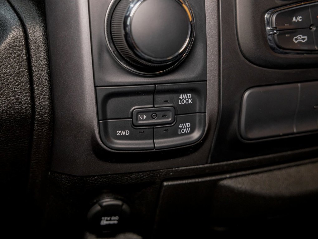 2022 Ram 1500 Classic in St-Jérôme, Quebec - 21 - w1024h768px