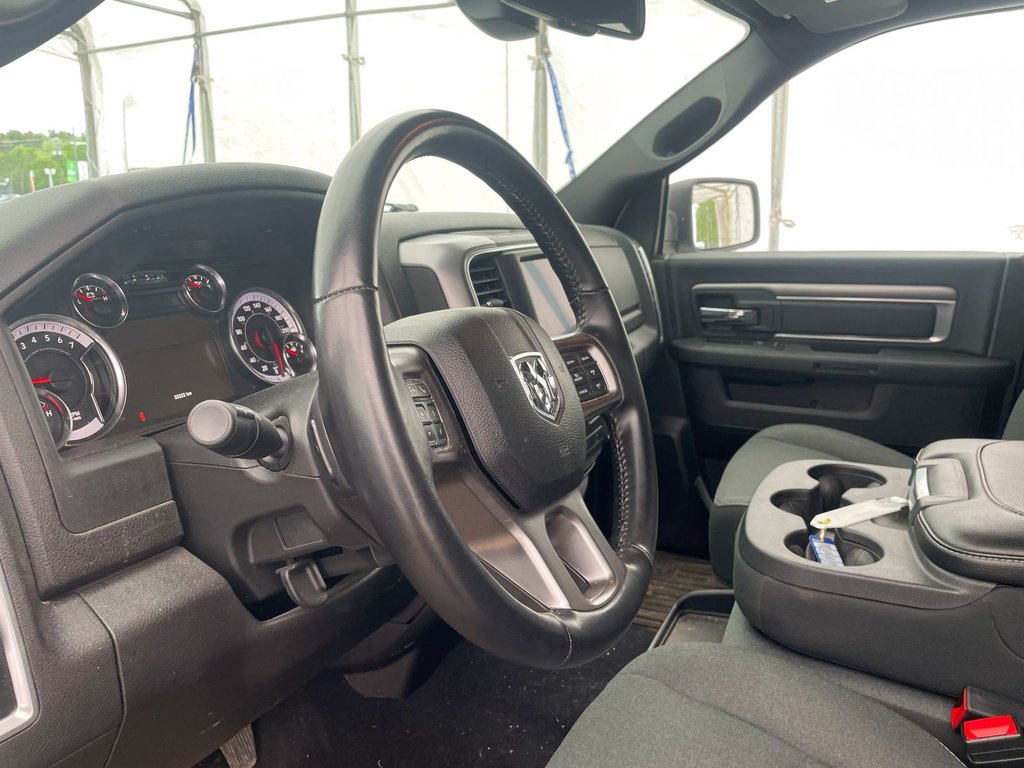 2022 Ram 1500 Classic in St-Jérôme, Quebec - 3 - w1024h768px
