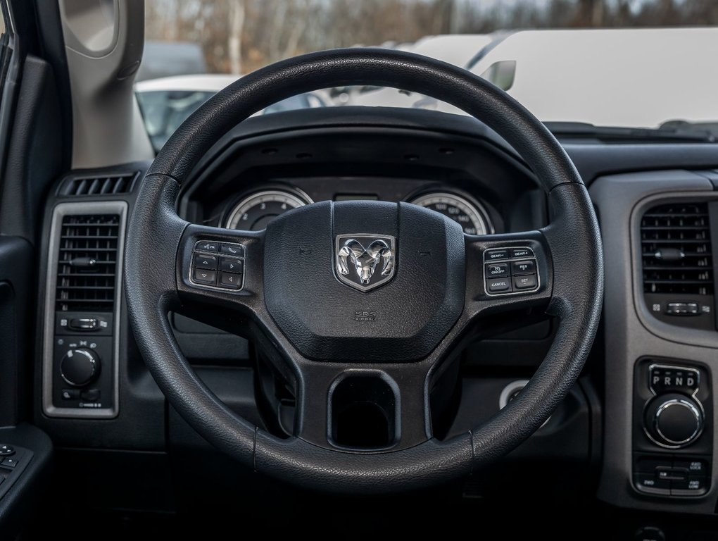 2023 Ram 1500 Classic in St-Jérôme, Quebec - 12 - w1024h768px