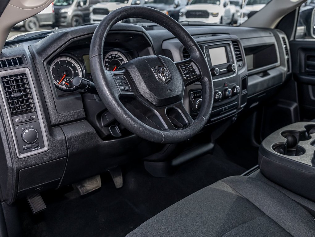 2023 Ram 1500 Classic in St-Jérôme, Quebec - 11 - w1024h768px