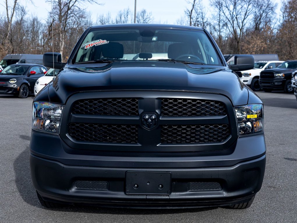 2023 Ram 1500 Classic in St-Jérôme, Quebec - 2 - w1024h768px