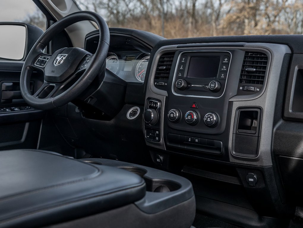 2023 Ram 1500 Classic in St-Jérôme, Quebec - 22 - w1024h768px