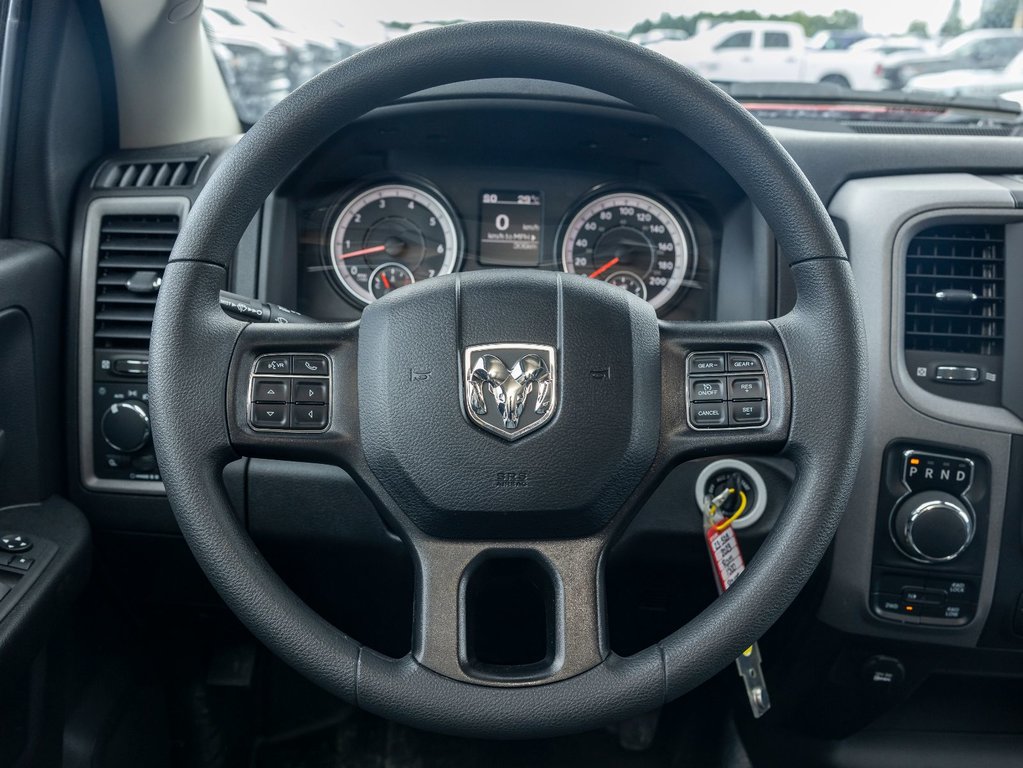 2023 Ram 1500 Classic in St-Jérôme, Quebec - 13 - w1024h768px