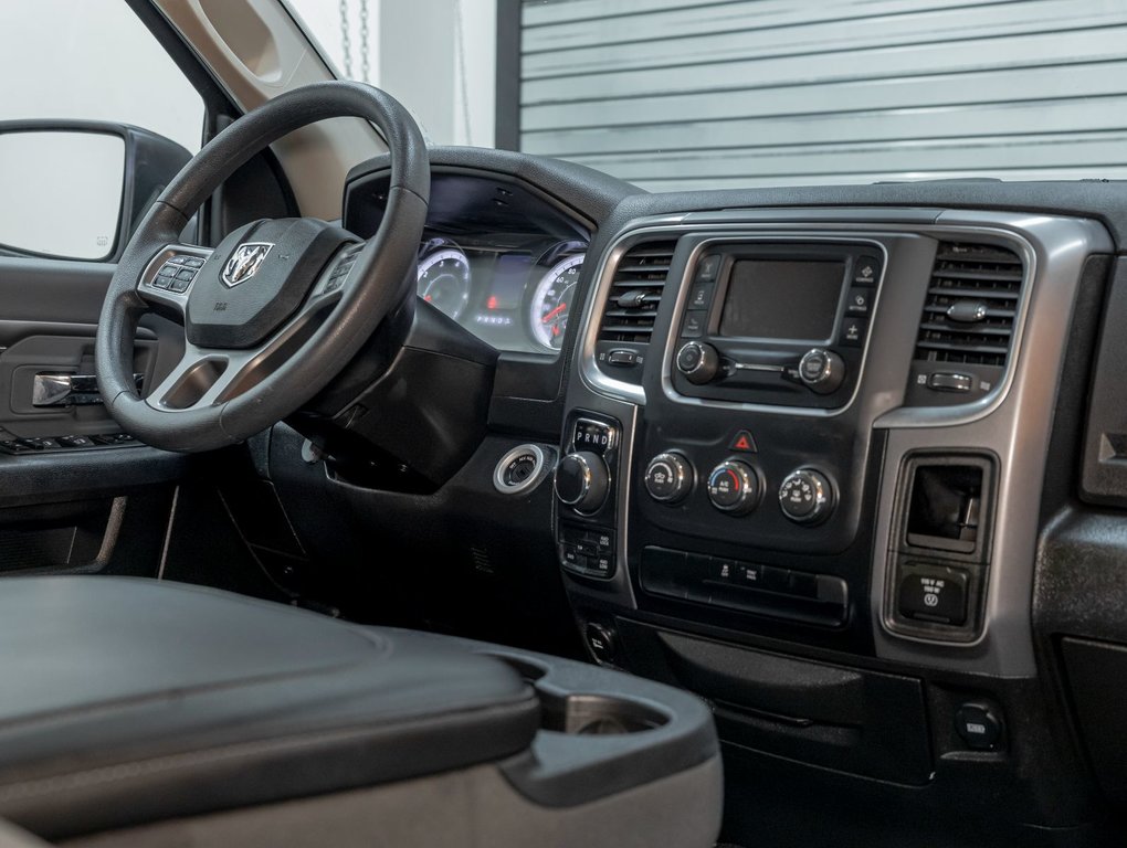 2023 Ram 1500 Classic in St-Jérôme, Quebec - 24 - w1024h768px